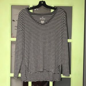 Grey & White striped AEO